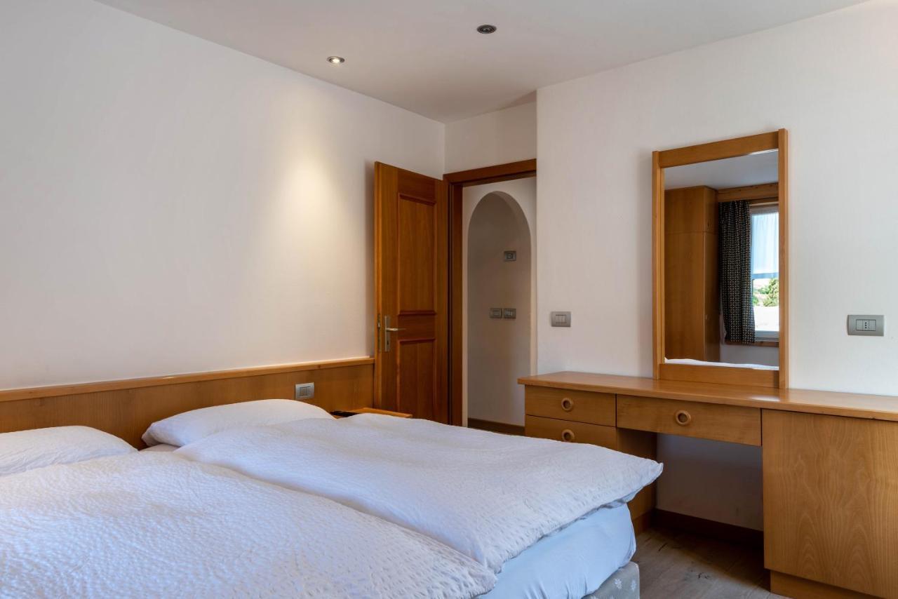 Rodella A Parte Apartment Campitello di Fassa Bagian luar foto